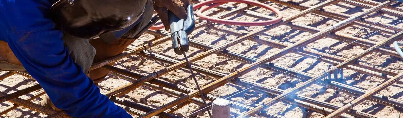 Emenda por solda para vergalhões