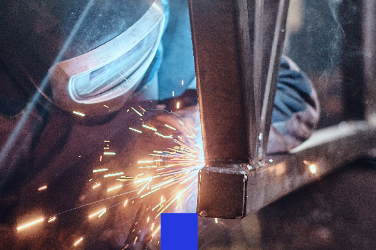 O que faz e quanto ganha um Soldador?